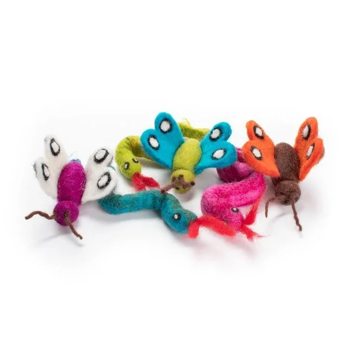 Wool Felt Cat Toys – Backyard Bugs – 1 pc